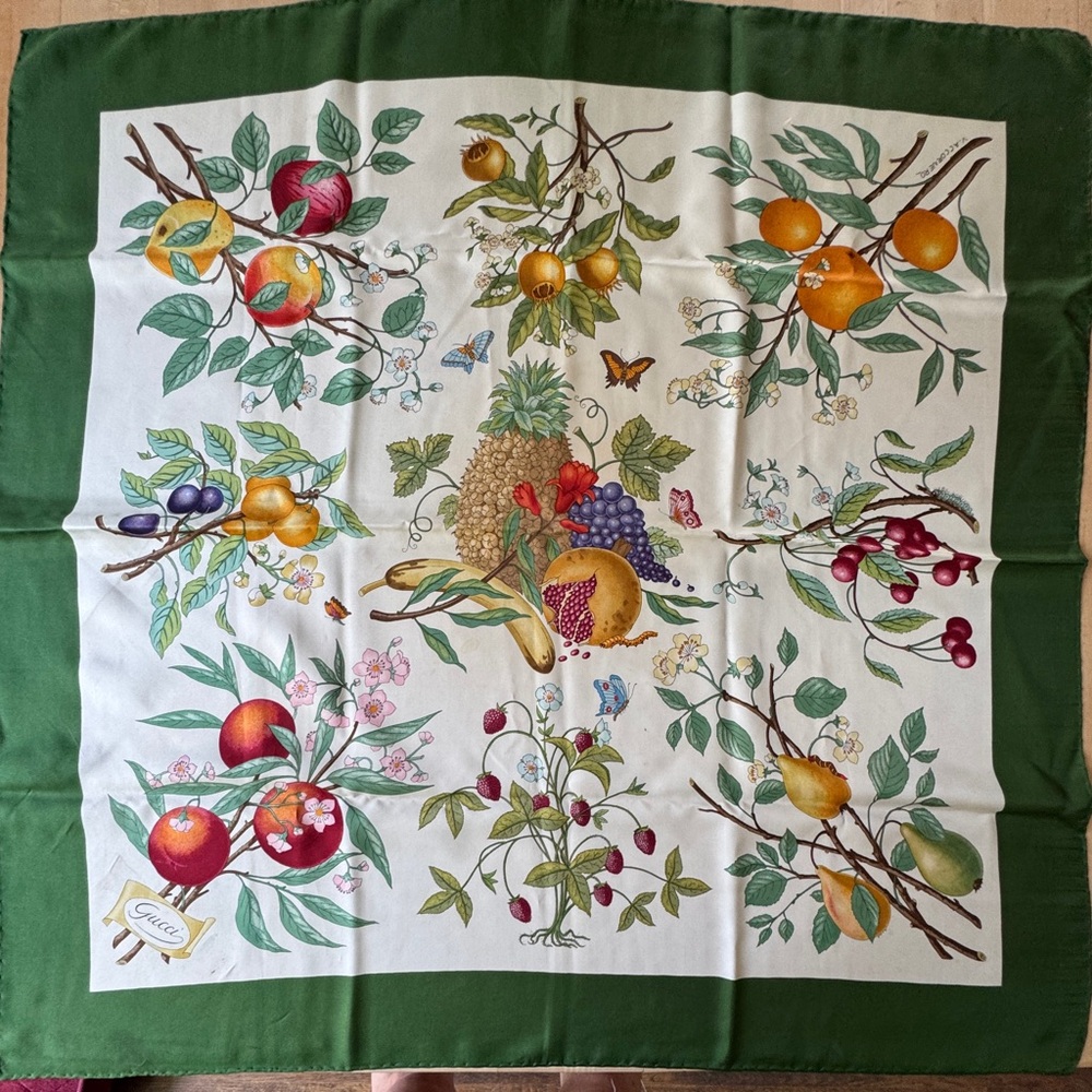 Gucci Green and Cream Fruit Print Scarf